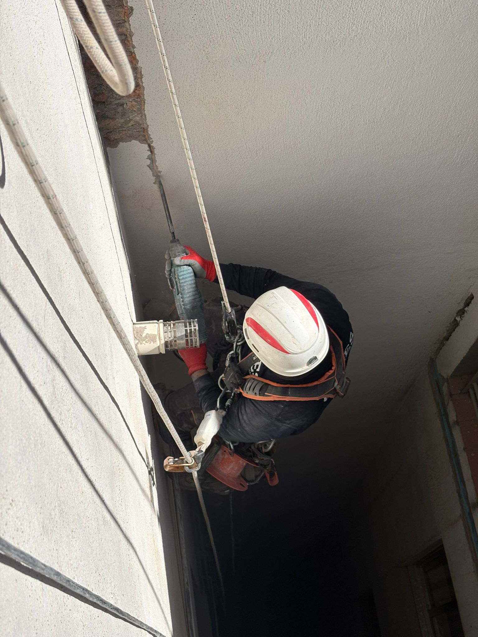 Trabajo vertical de reparación